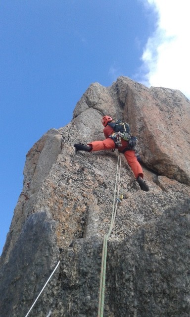 Pose de protections et premiers pas en tête.