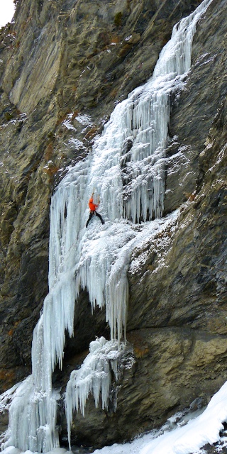 Ice climbing in Aiguille Queyras